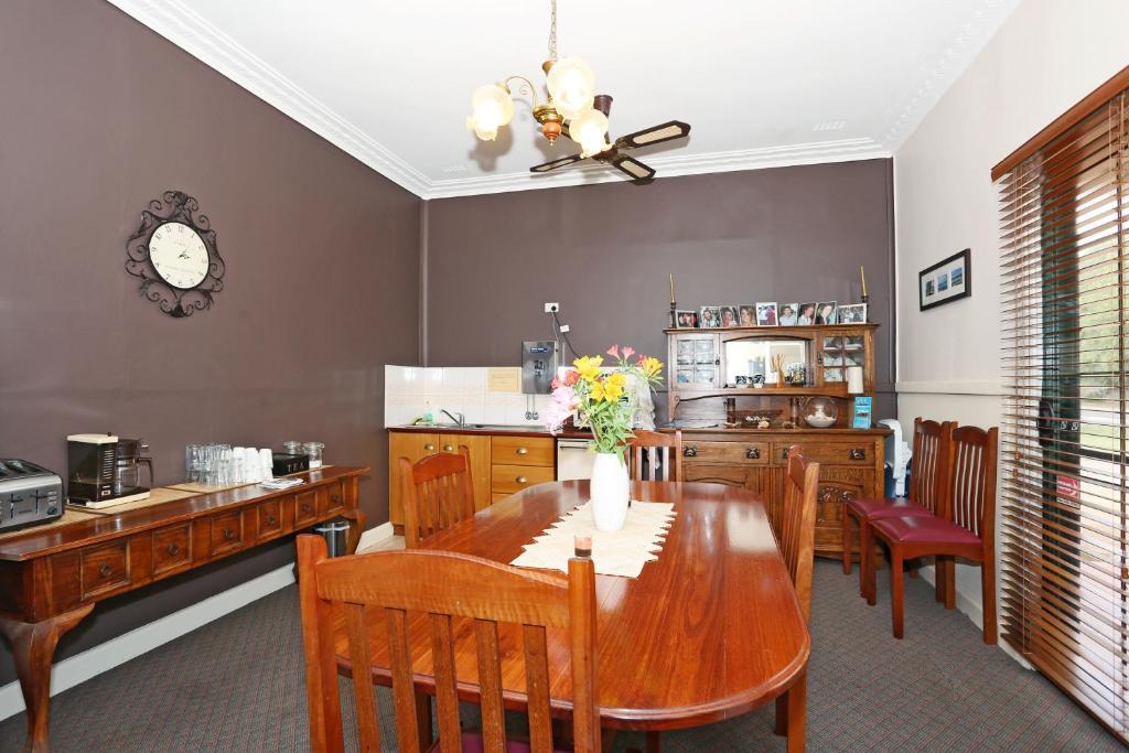 Busselton Guest House ภายนอก รูปภาพ