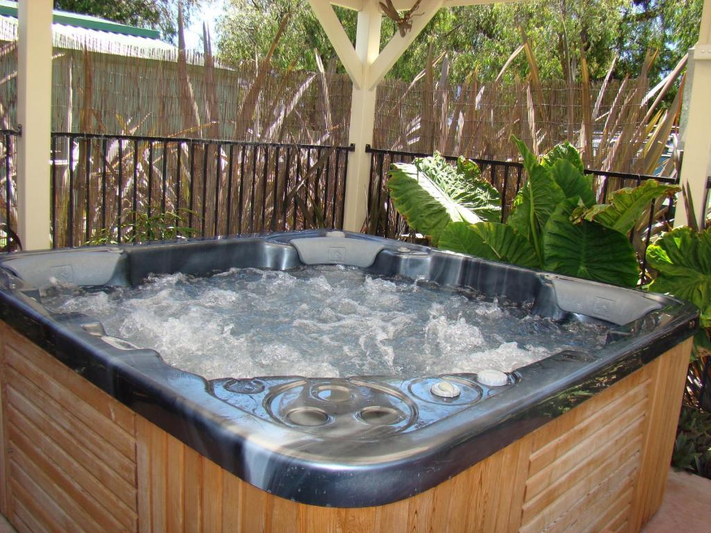 Busselton Guest House ภายนอก รูปภาพ