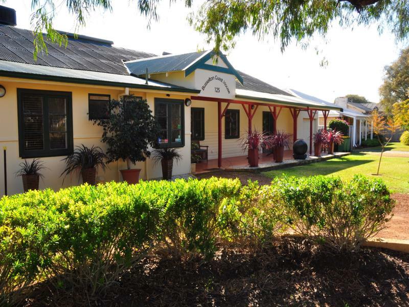 Busselton Guest House ภายนอก รูปภาพ