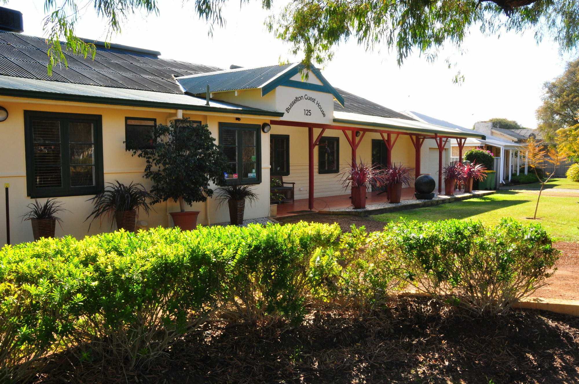 Busselton Guest House ภายนอก รูปภาพ